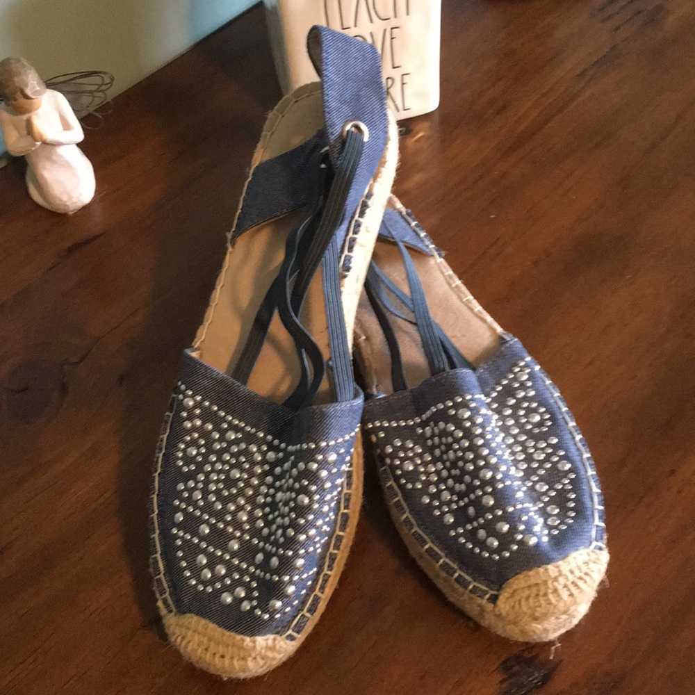 Denim studded closed toe sandals. NWOT